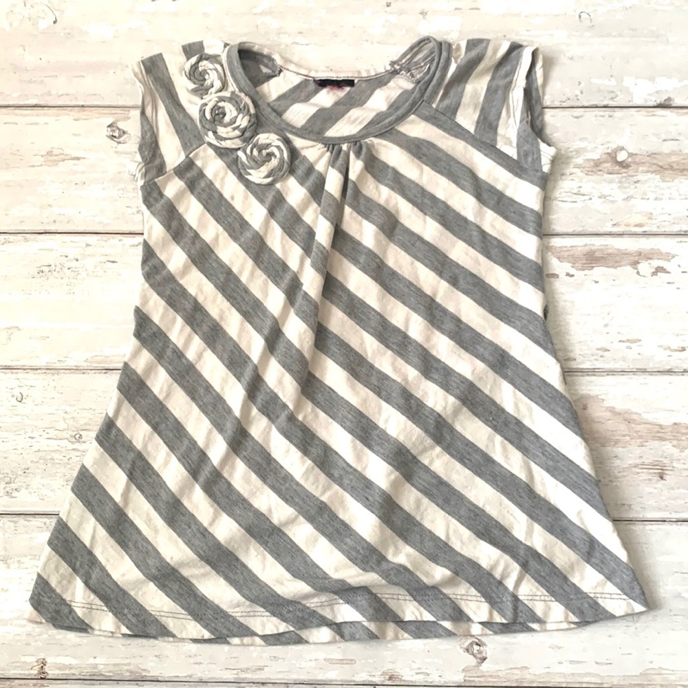 Girls 6/7 Gray White Striped Shirt Short Sleeves The Children’s Place Size 6 7